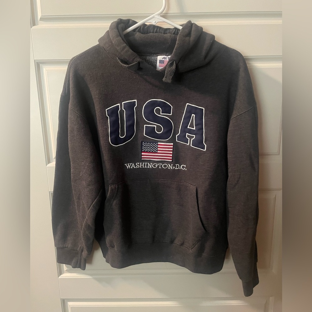 COPY - Women’s USA hooded sweatshirt. Size M
